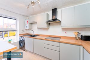 Kitchen- click for photo gallery